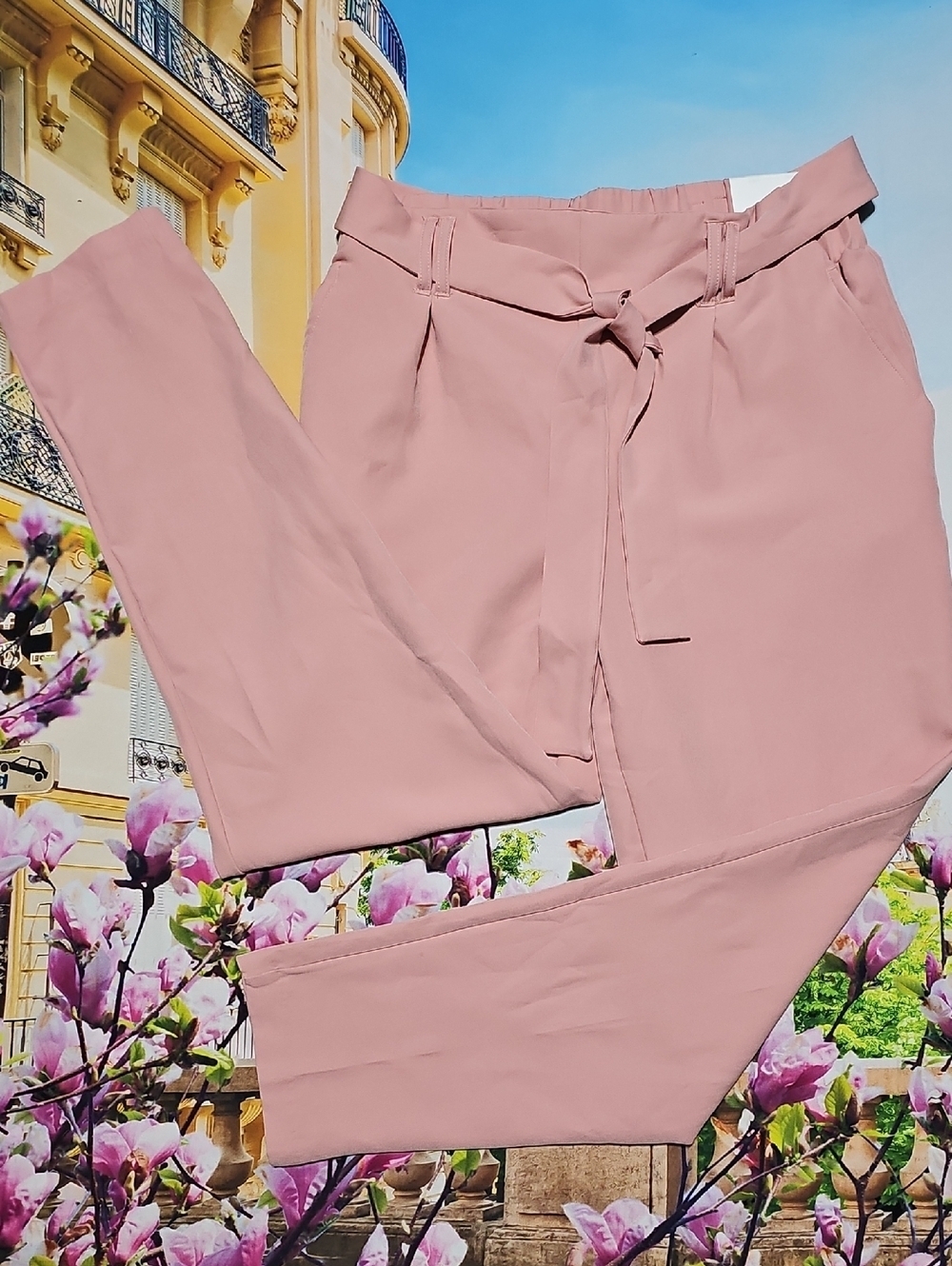 C by One Belted Pink Tapered‎ Leg Pull-on Pants Size Medium New
